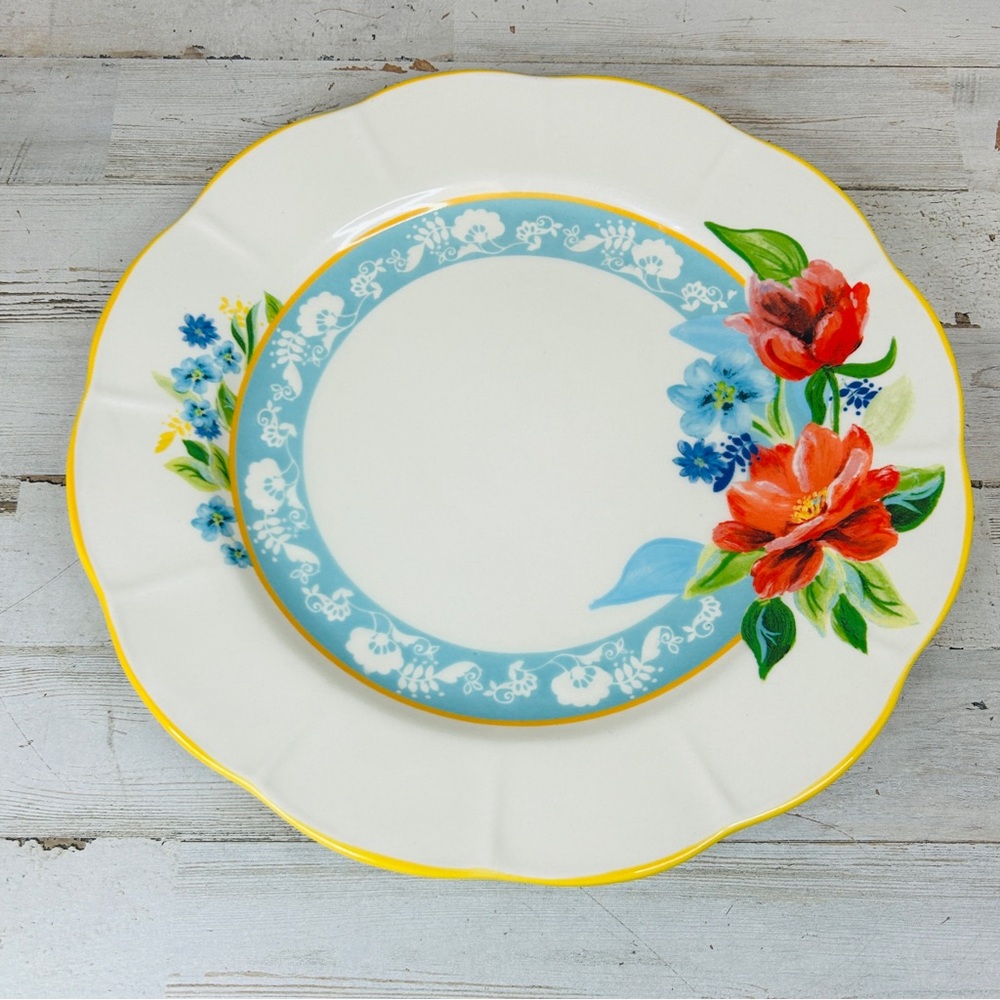 The Pioneer Woman Spring Bouquet Scalloped Dinner Plate Floral Yellow Rim